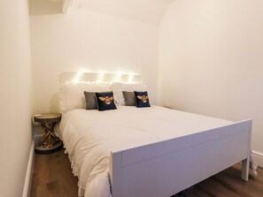 1 chambre, décoration personnalisée, ameublement personnalisé