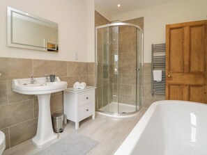 Shower - Burton House (Carnforth)