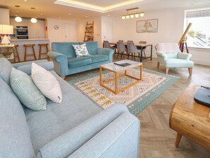 Living area - Amelia's Point (St Ives)
