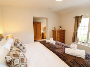 2 bedrooms, individually decorated, individually furnished, free WiFi - Holborn Cottage, Blencathra Street (Keswick)