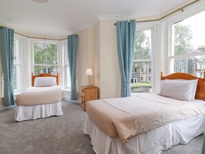 4 bedrooms, individually decorated, individually furnished, free WiFi - Melbreak House 2 (Keswick)