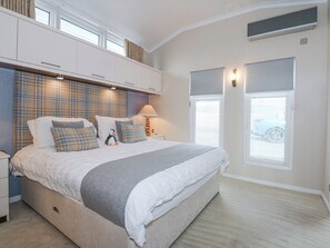 3 habitaciones, decoración personalizada y muebles diferentes
