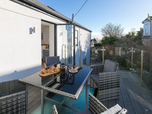 Outdoor dining - Avon Cottage (St Ives)