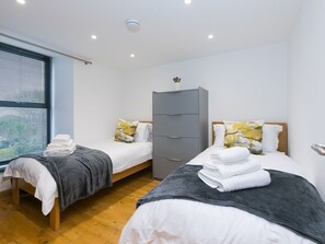 3 bedrooms, individually decorated, individually furnished, free WiFi