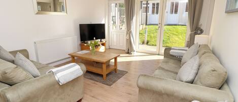 Cottage | Living area