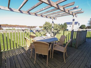 Cottage | Outdoor dining