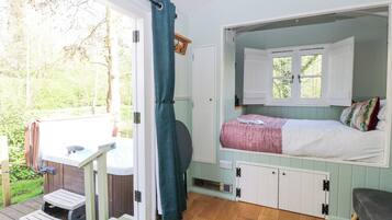 1 slaapkamer, individueel gedecoreerd, individueel gemeubileerd