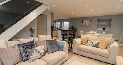 The Bungalow at 46 Church St