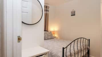 2 habitaciones, decoración personalizada y muebles diferentes