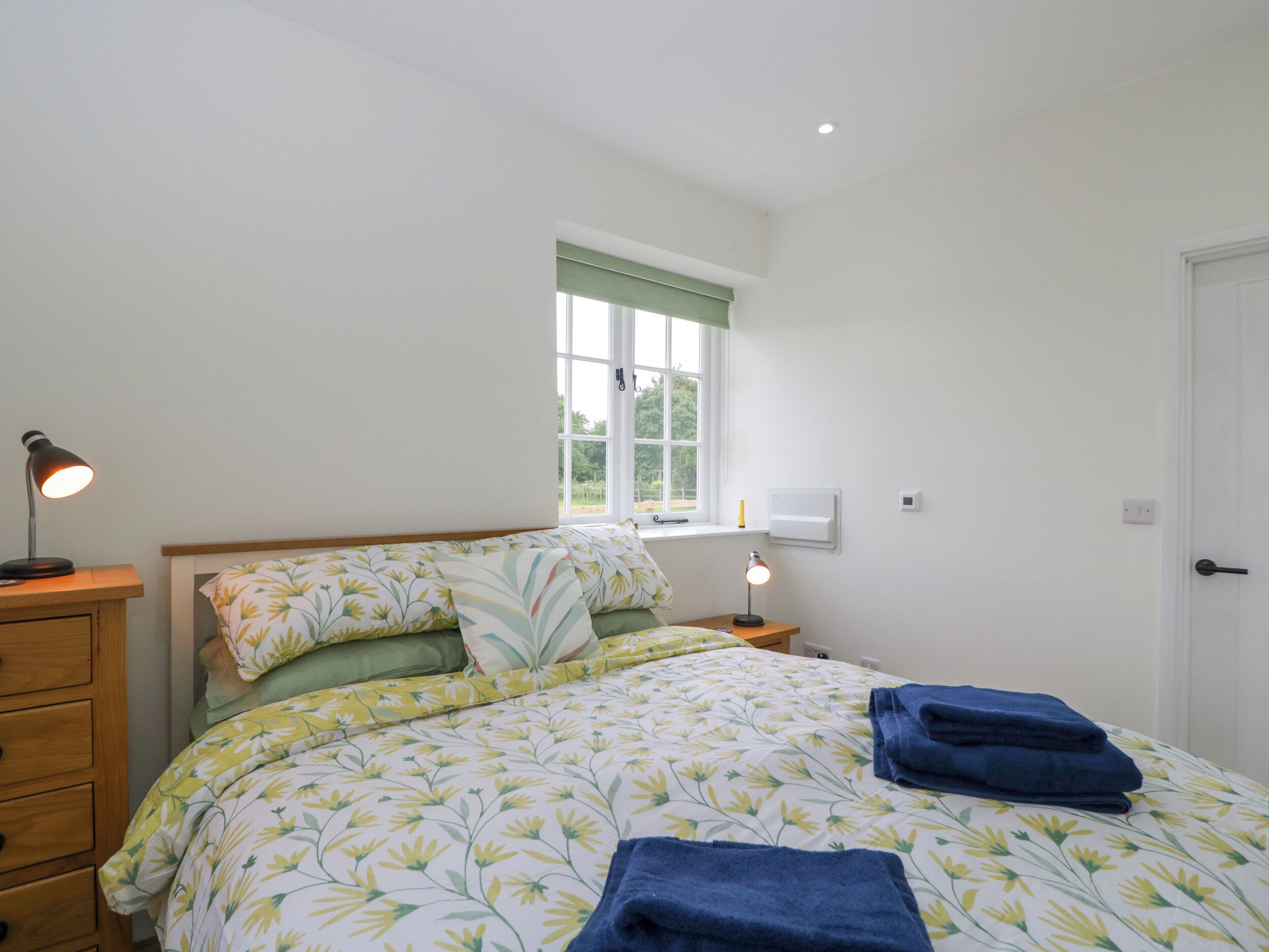 1 bedroom, individually decorated, individually furnished, free WiFi