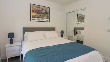 3 bedrooms, individually decorated, individually furnished, free WiFi