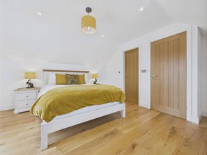 3 kamar tidur dan didekorasi berbeda-beda