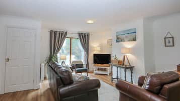 Cottage | Living area