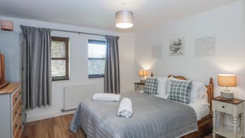 Cottage | 2 bedrooms, individually decorated, individually furnished, free WiFi