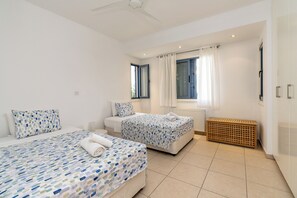 4 habitaciones y caja de seguridad en la habitación 