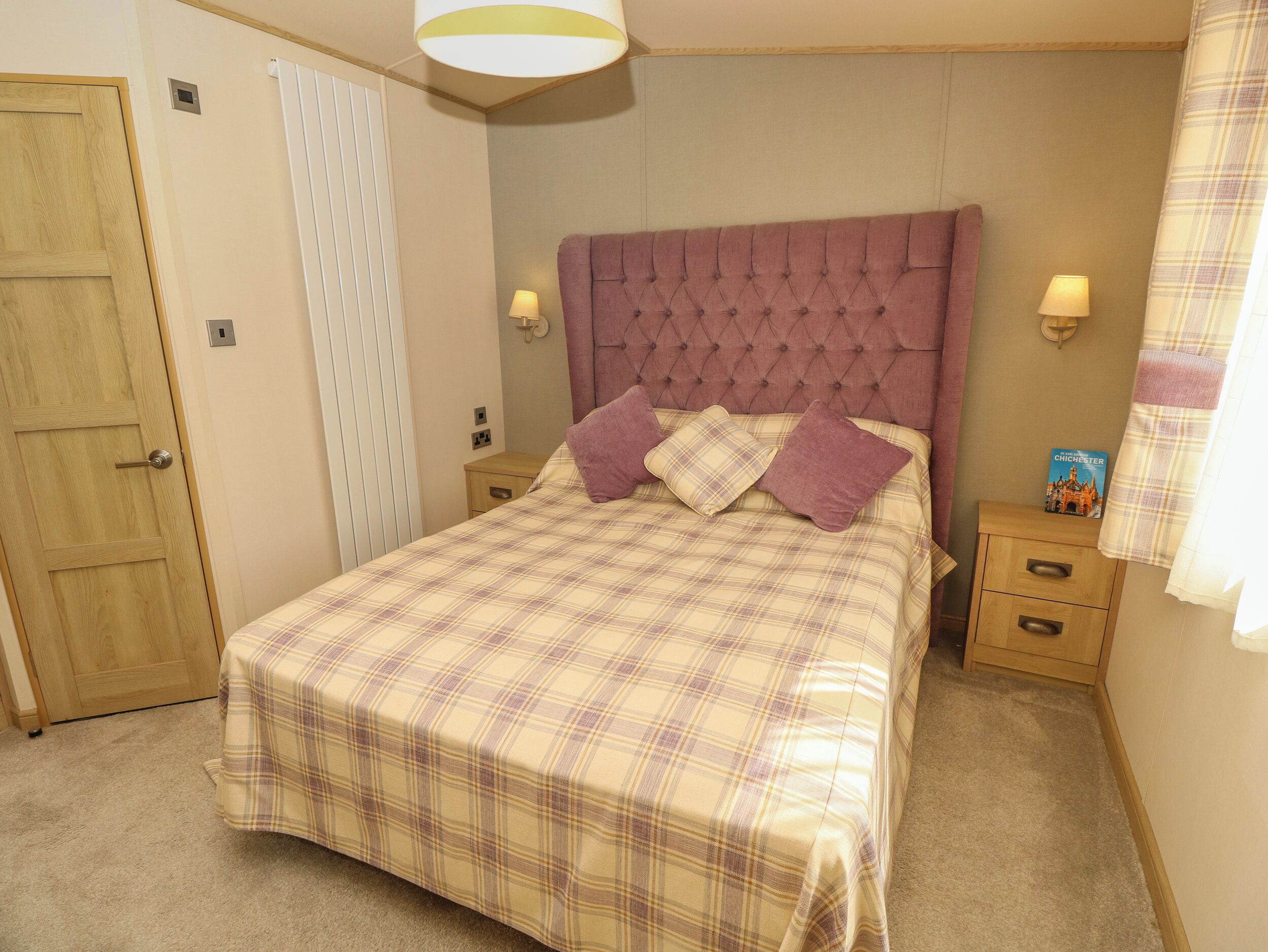 2 bedrooms, individually decorated, individually furnished