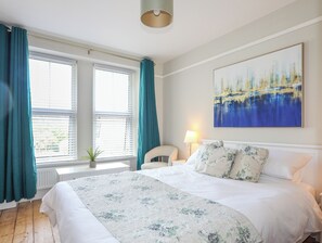 5 chambres, décoration personnalisée, ameublement personnalisé