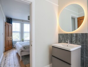 5 chambres, décoration personnalisée, ameublement personnalisé