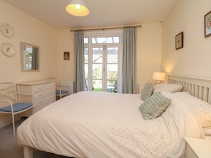 2 bedrooms, individually decorated, individually furnished, free WiFi - 2 Dart (Totnes)