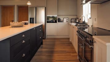Cottage | Interior