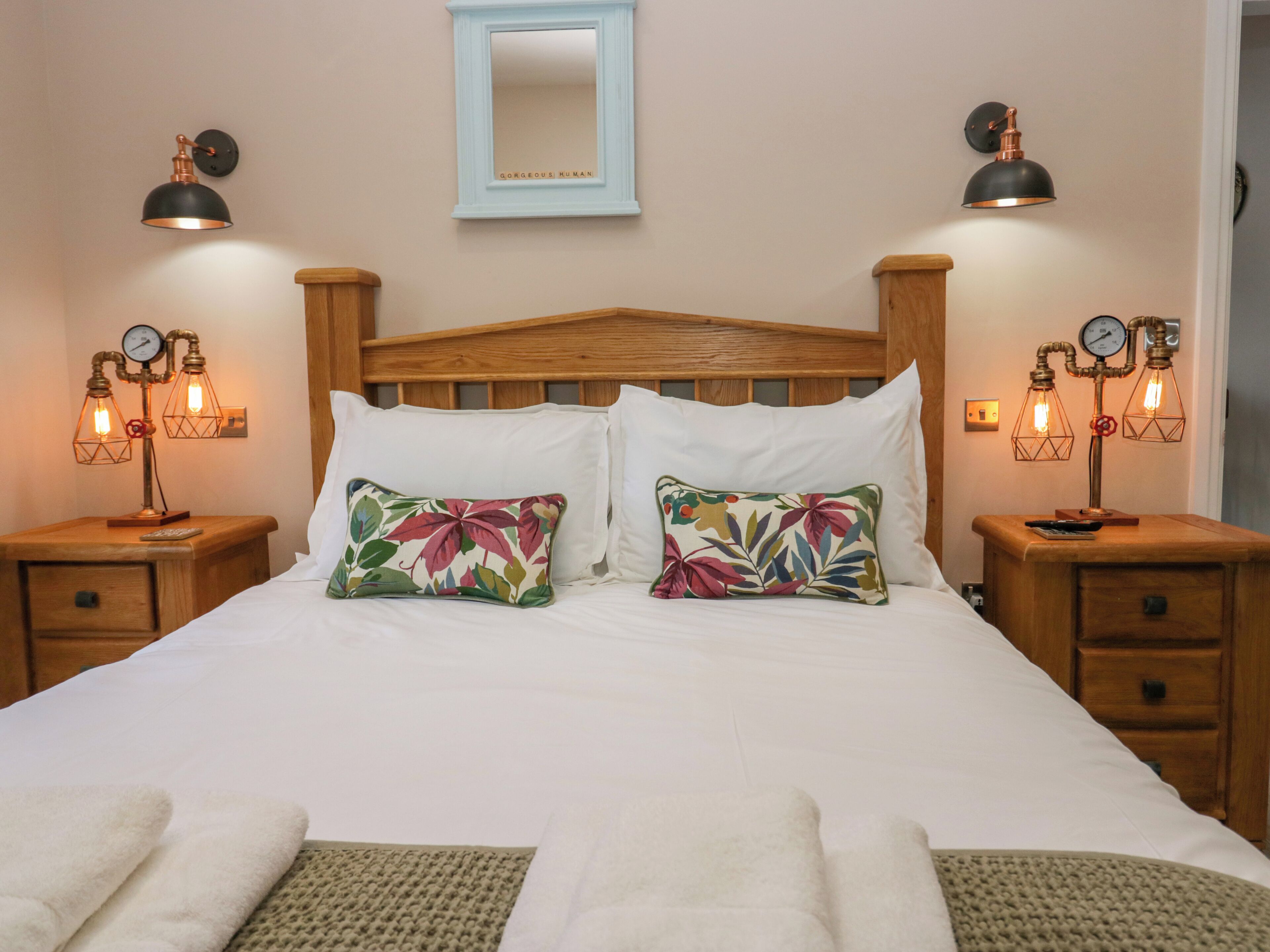 1 bedroom, individually decorated, individually furnished, free WiFi