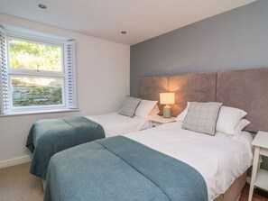 2 bedrooms, individually decorated, individually furnished, free WiFi