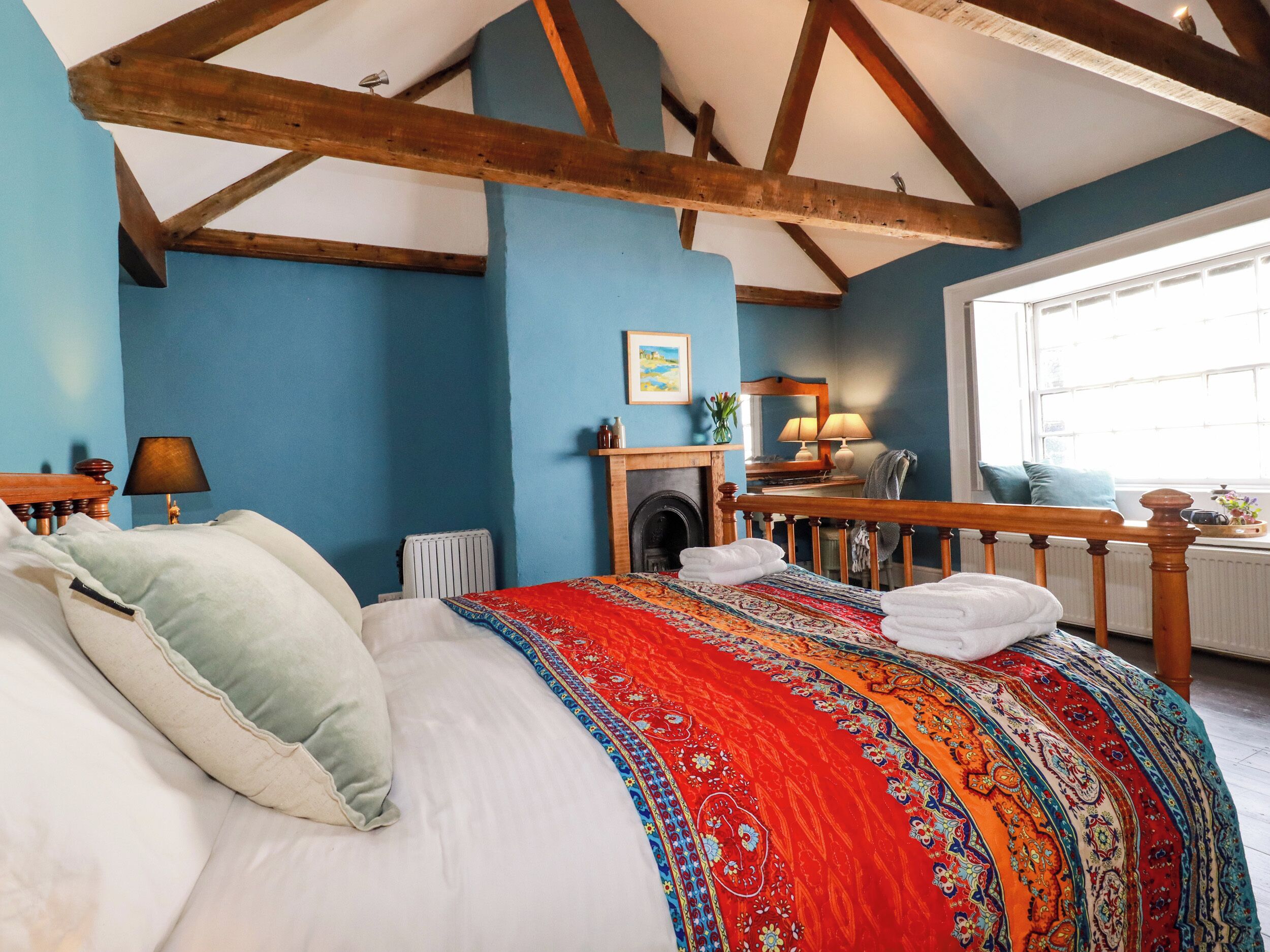 2 bedrooms, individually decorated, individually furnished, free WiFi