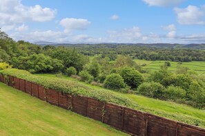 Property grounds - Addylea Cottage (Windermere)