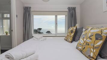 4 Schlafzimmer, individuell dekoriert, individuell eingerichtet