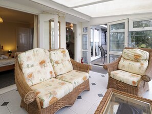 Terrace/patio - Woodland Roost (Barmouth)