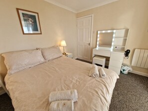 Cottage | 2 bedrooms, individually decorated, individually furnished, free WiFi - Woodland Roost (Barmouth)