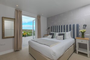 3 bedrooms, individually decorated, individually furnished, free WiFi - Morwenna (Helston)