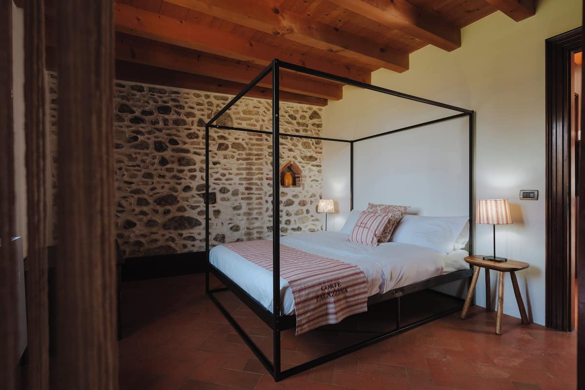 Superior-Apartment, Seeblick | 2 Schlafzimmer, individuell dekoriert, individuell eingerichtet