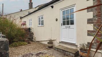 Cottage | Exterior detail