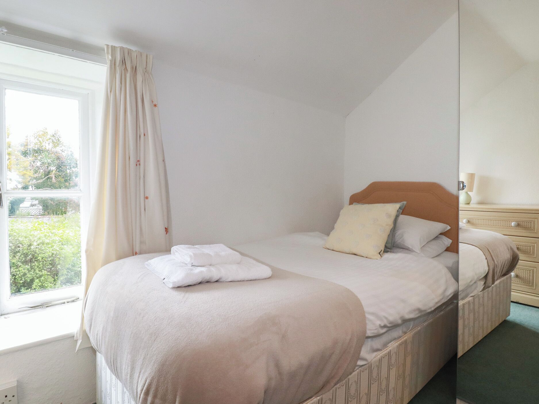 Cottage | 2 bilik tidur, dihias secara berasingan 