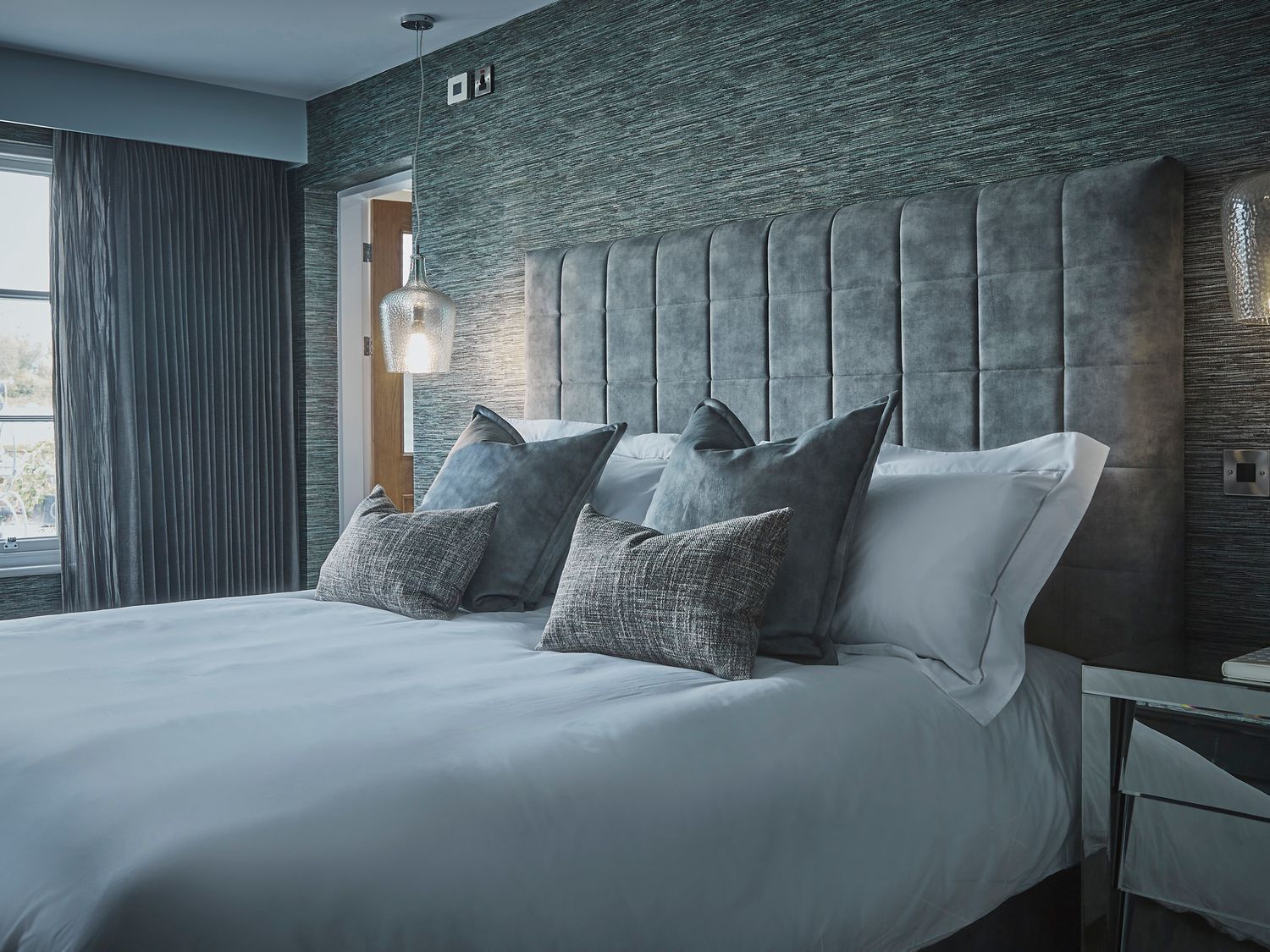 7 bedrooms, individually decorated, individually furnished, free WiFi