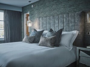 7 chambres, décoration personnalisée, ameublement personnalisé