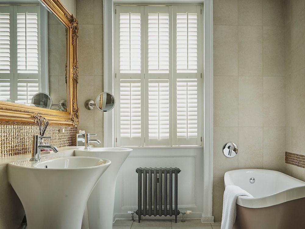 Edgar House - Luxury Holiday Home by Daisy Joy Escapes by null