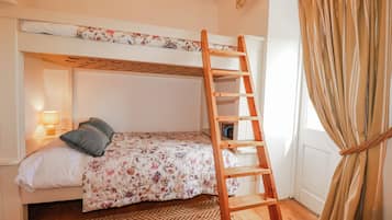 3 bedrooms, individually decorated, individually furnished, free WiFi