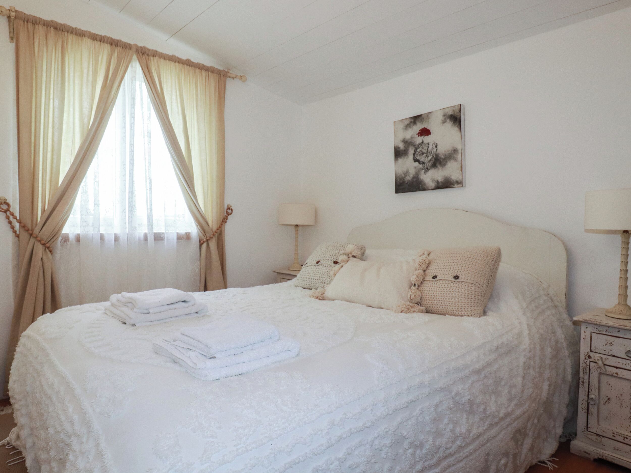 3 bedrooms, individually decorated, individually furnished, free WiFi