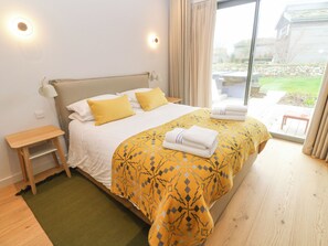 2 bedrooms, individually decorated, individually furnished, free WiFi - Villa 80 (St Ives)