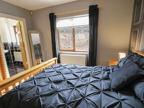 7 quartos, individualmente decorados, individualmente mobiliados