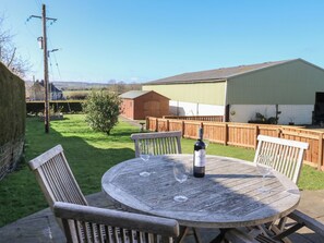 Outdoor dining - The Dairy (Bishop Auckland)