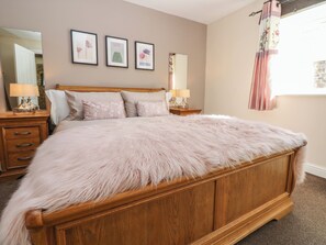 3 camere, con stile personalizzato, con arredamento individuale