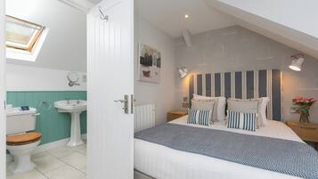 1 bedroom, individually decorated, individually furnished, free WiFi