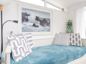 4 bedrooms, individually decorated, individually furnished, free WiFi - Langurra (Newquay)