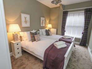 3 bedrooms, individually decorated, individually furnished, free WiFi - Manor Farm House (Wareham)