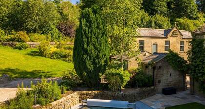Moorlands Manor