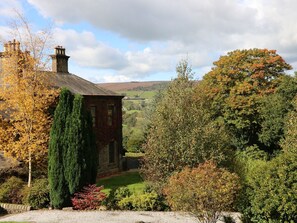 Exterior - Moorlands Manor (Colne)