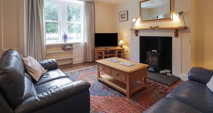 Gunroom Cottage